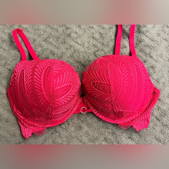 La Senza Beyond Sexy Plunge Bra - Picture 1 of 4